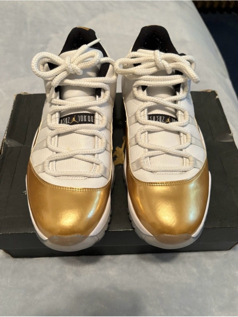 Air Jordan 11 Retro Low Closing Ceremony 2016 Size 10